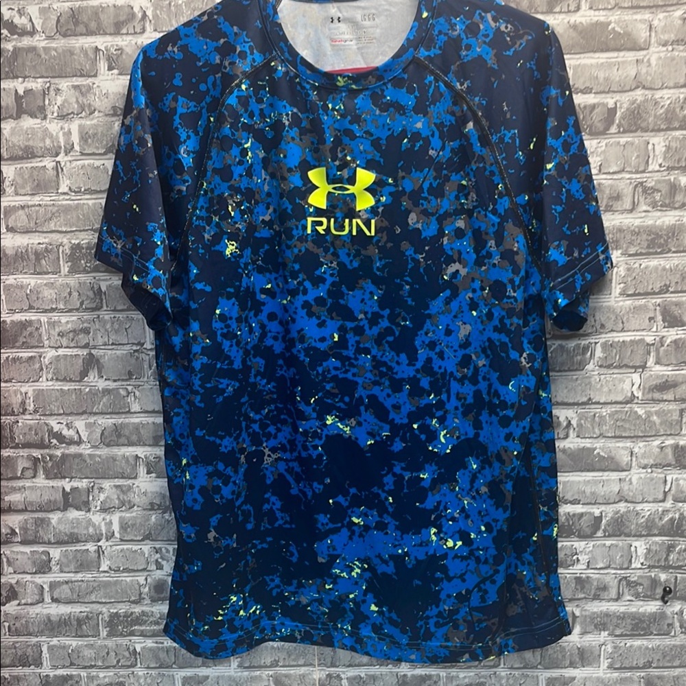 Under Armour Blue‎ and Yellow Short Sleeve Tee